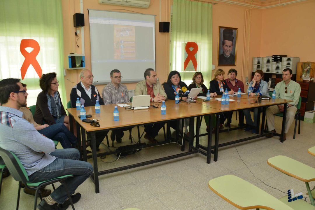 Rueda de prensa sobre movilizaciones de la escuela concertada de Linares en 2013.