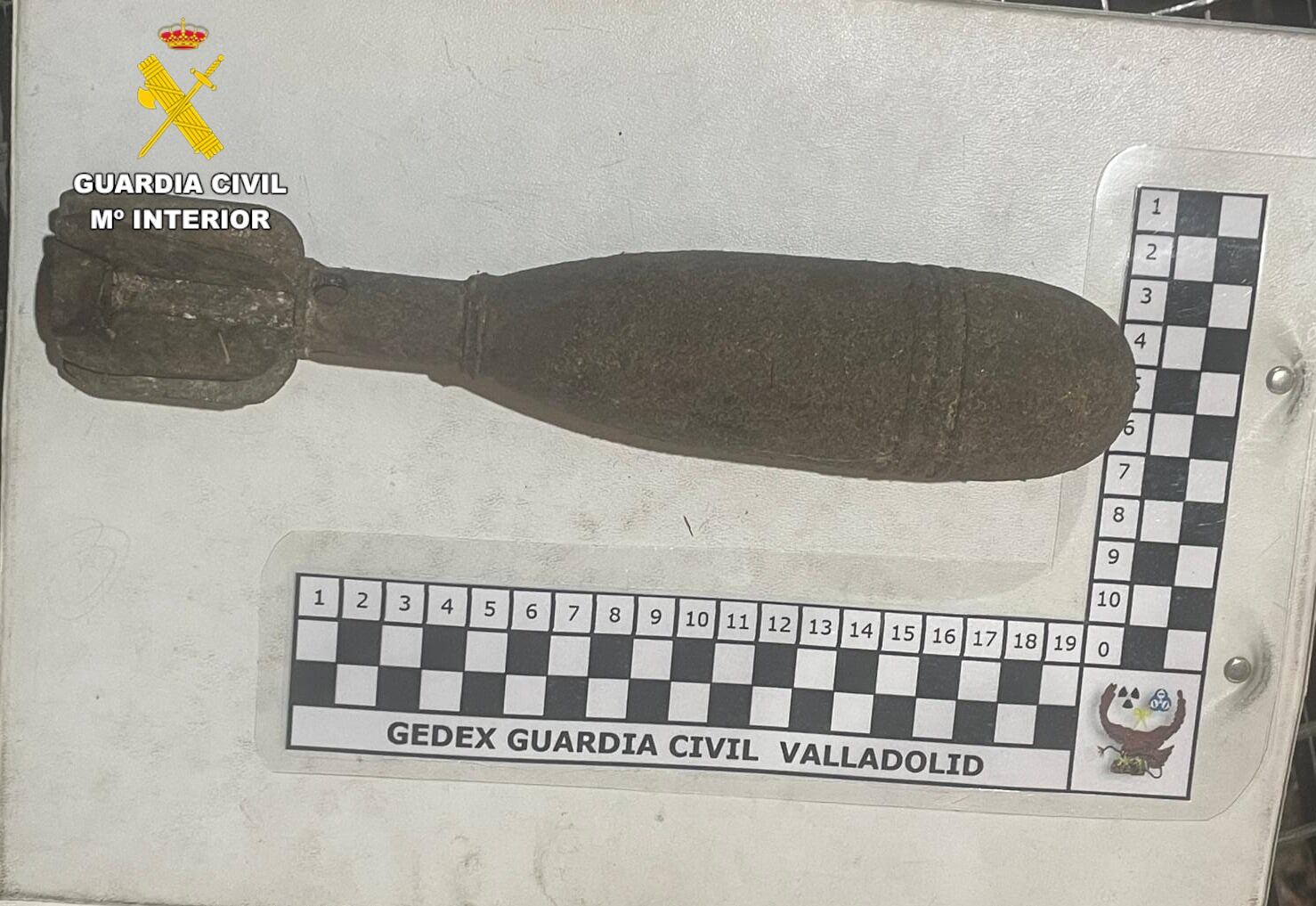 Proyectil localizado entre la basura que llega al CTR de León