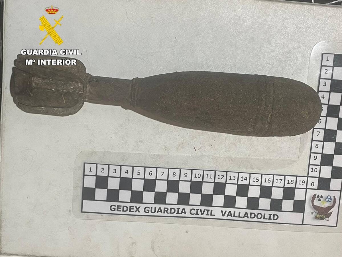 Aparece una granada de mortero durante el procesado de la basura en el CTR de San Román de la Vega