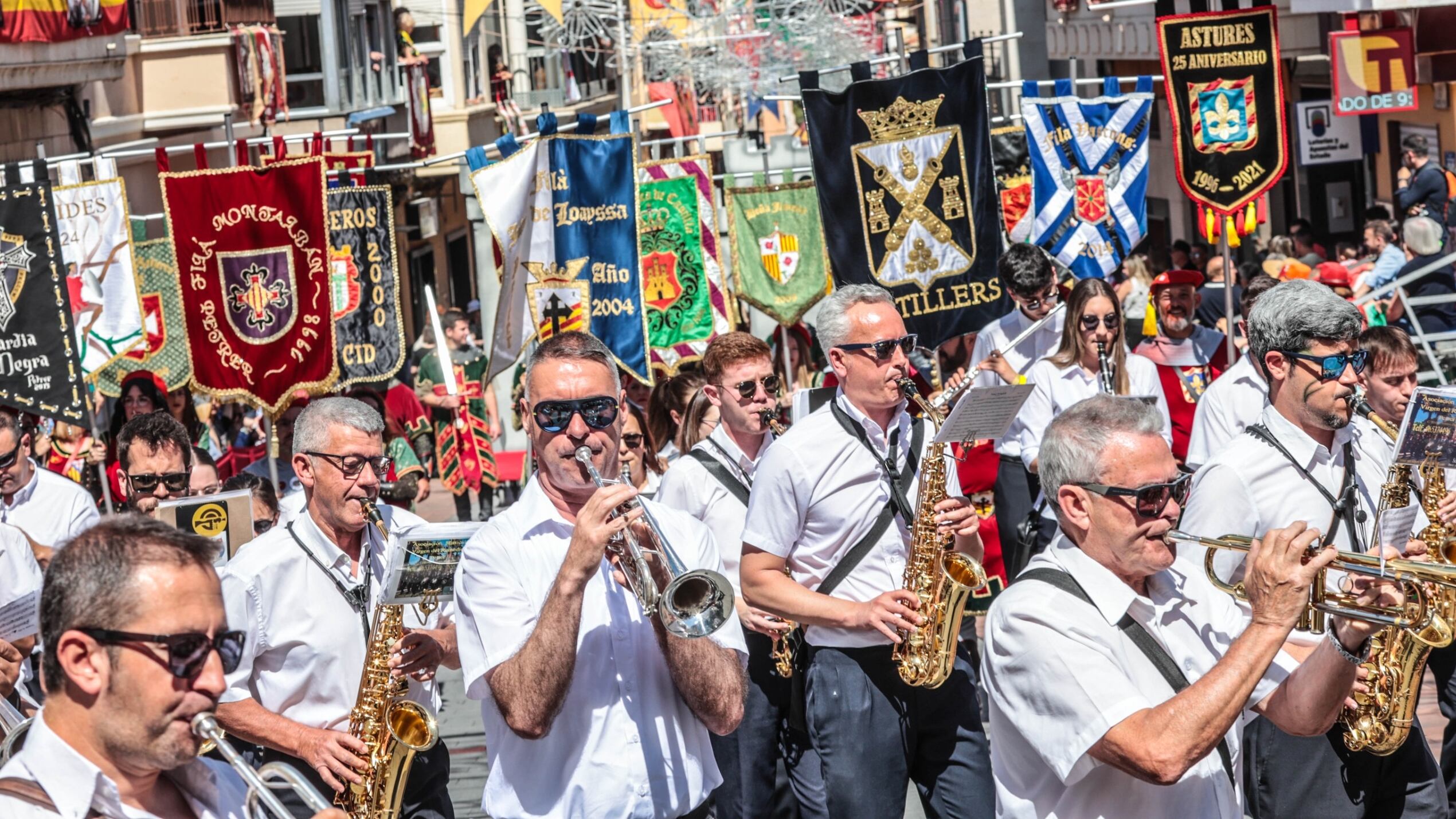 La Unión Musical de Catarroja abrirá la Entrada Mora de Petrer A las 17:15 h, interpretando el pasodoble "Petrer en festes".