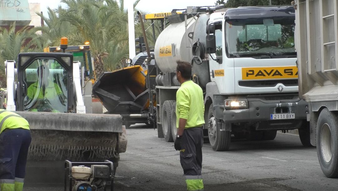 Asfaltado de la Avenida de la Libertad