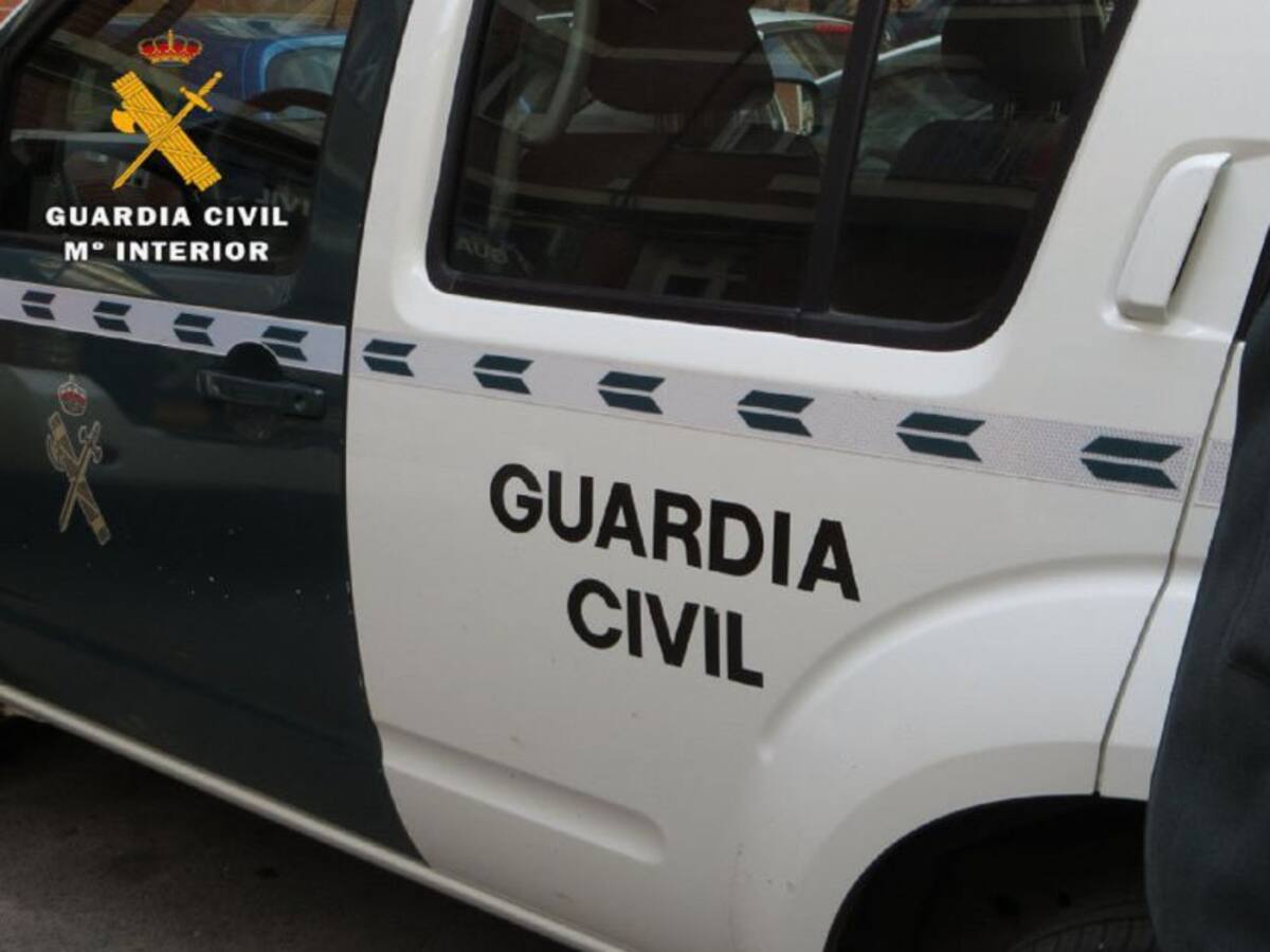 Tres detenidos por varios robos con fuerza en establecimientos de Tarifa y Los Barrios