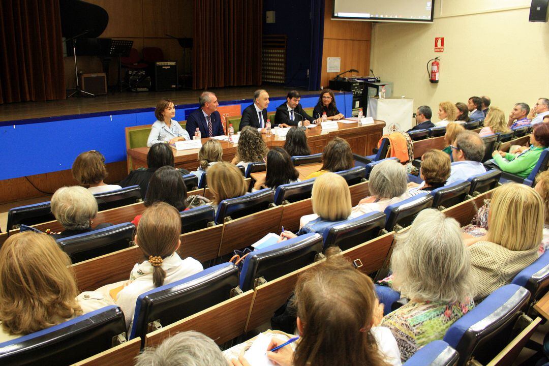 El curso académico se inauguró en el salon de actos del edificio Vicerrector Santiago Hidalgo 