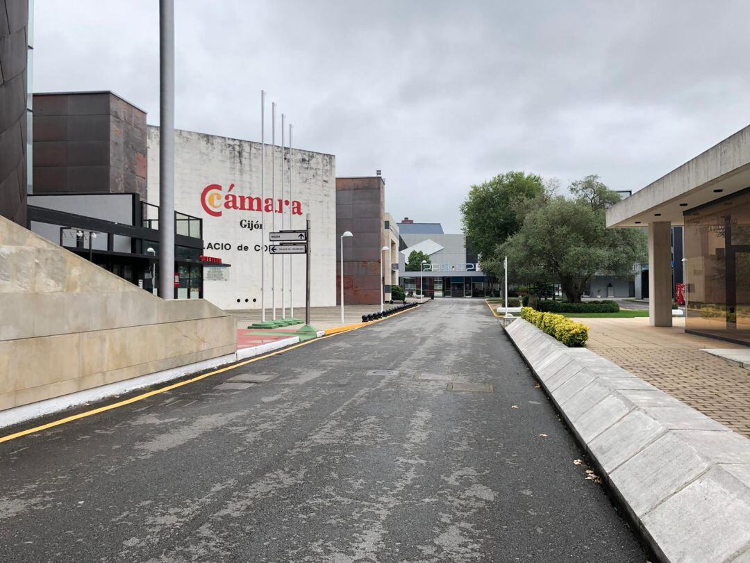 Recinto Ferial Luis Adaro donde se celebra tradicionalmente la cita.