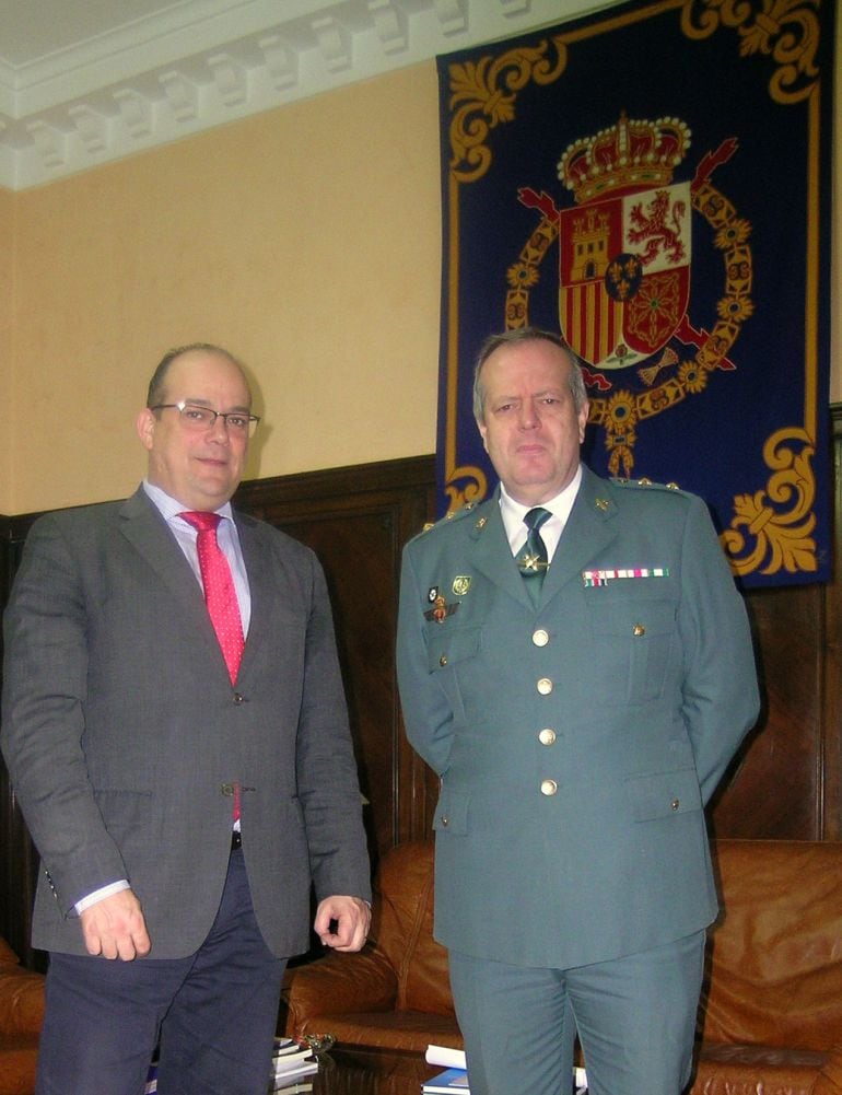 El nuevo Jefe de la Comandancia, Florencio Hermoso, ha sido recibido por el Subdelegado del Gobierno en Palencia, Luis Miguel Cárcel