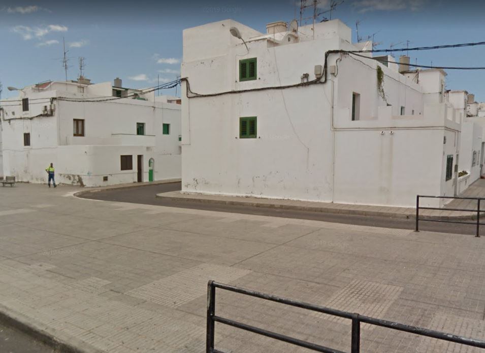 Algunas de las viviendas cuya titularidad reclaman los vecinos.