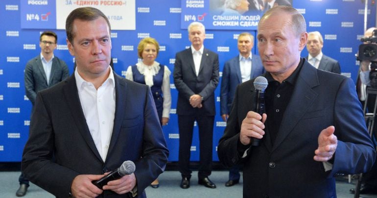 El presidente ruso Vladimir Putin y el primero ministro Dmitry Medvedev.  