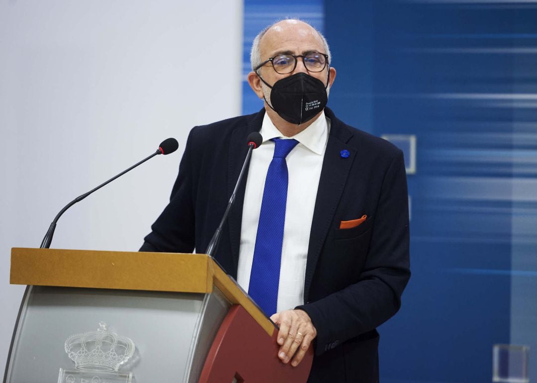 Miguel Rodríguez, consejero de Sanidad de Cantabria.