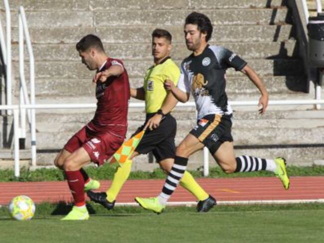 Iván González y Javi Navas, en uno de los duelos del primer acto