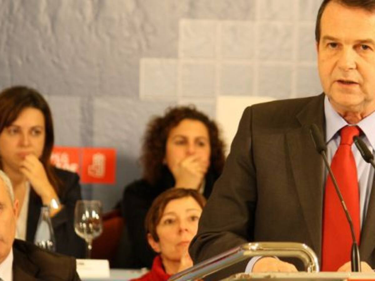 Caballero aboga por la celebración de primarias en el PSOE gallego