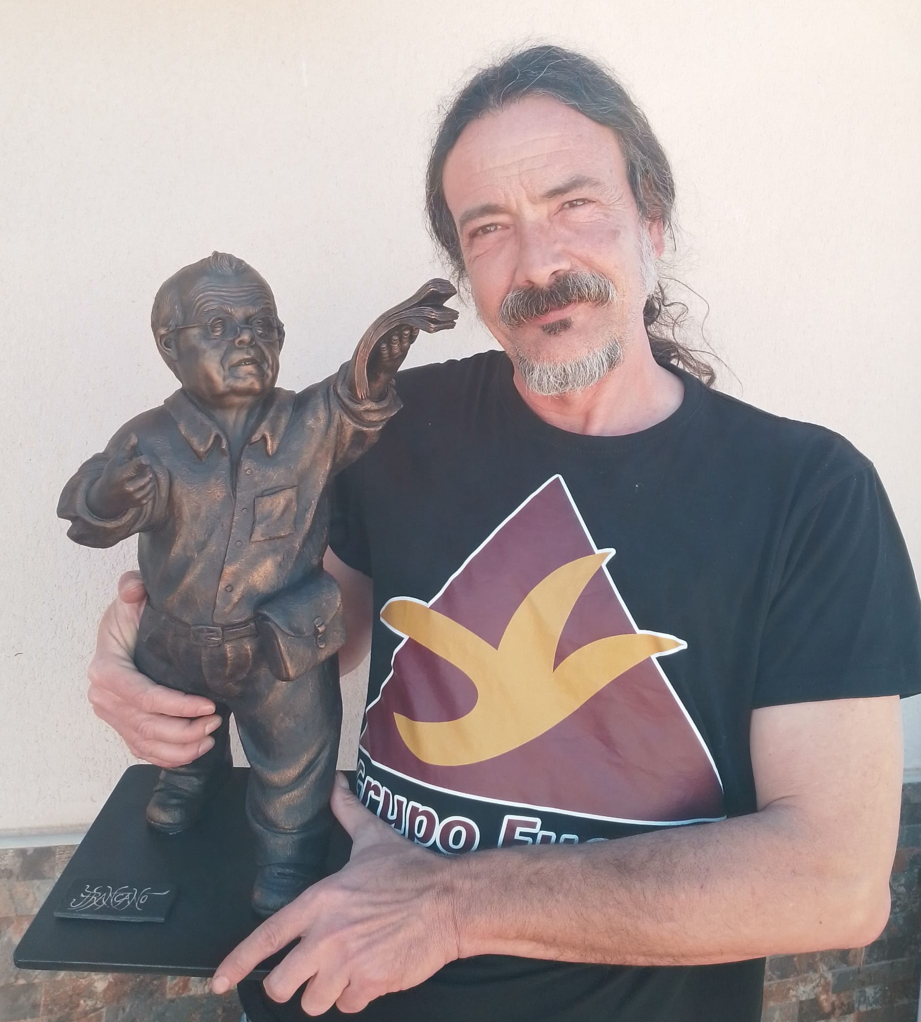 La escultura de Antoñico ‘El Lotero’ será realizada por el artista Francano