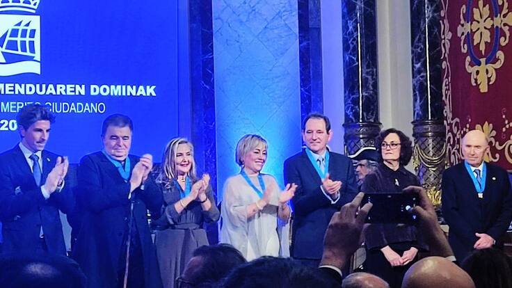 José Félix Martí Massó, Casa Otaegui, Emma Larreta, Cebanc y Josetxo Fuentes reciben las Medallas al Mérito Ciudadano de 2026