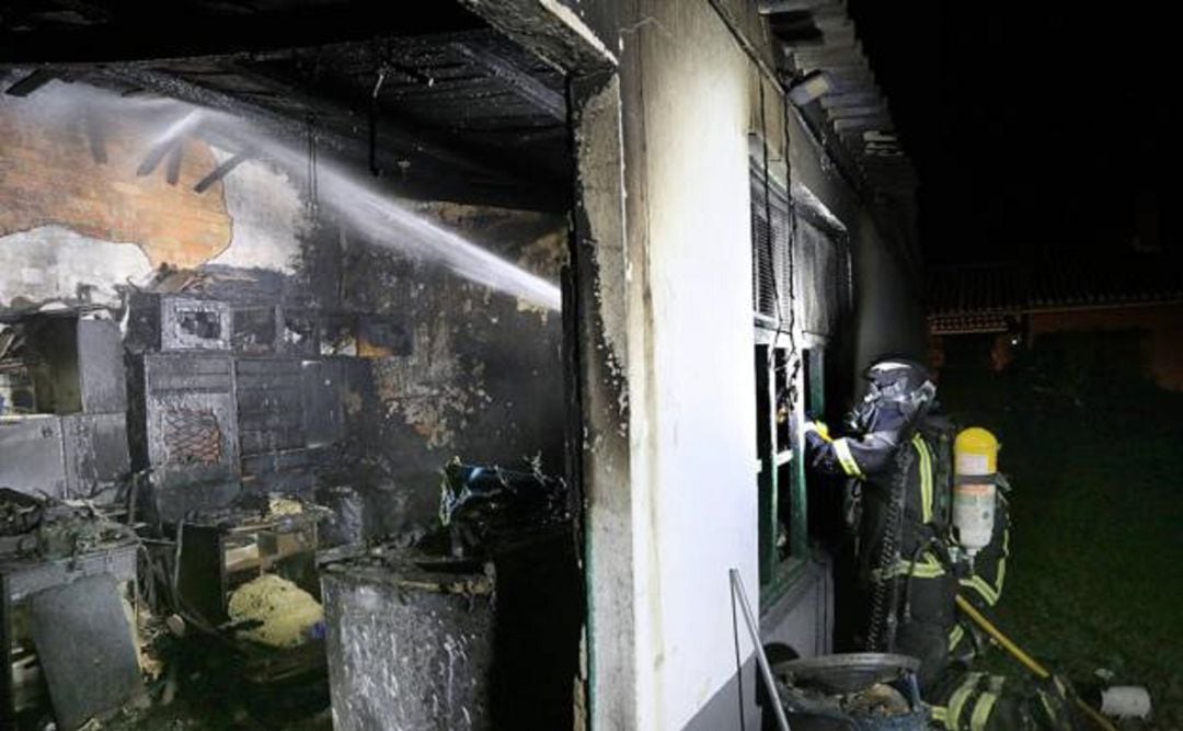 Aparatoso incendio en Palencia