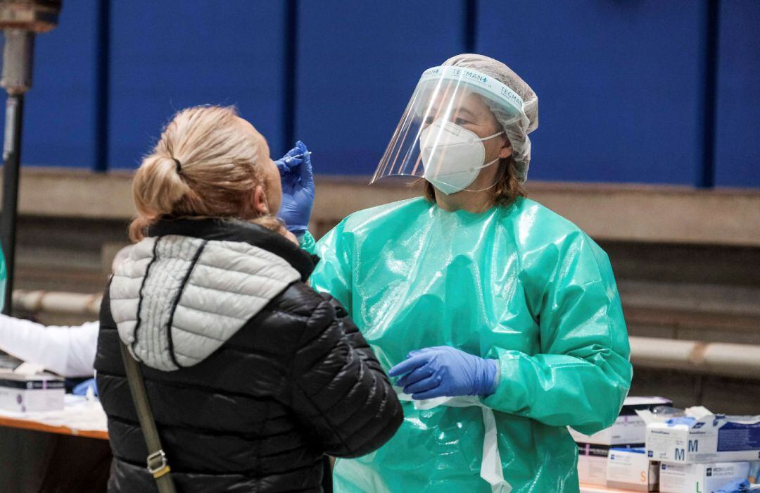 Realización de una prueba de antígenos