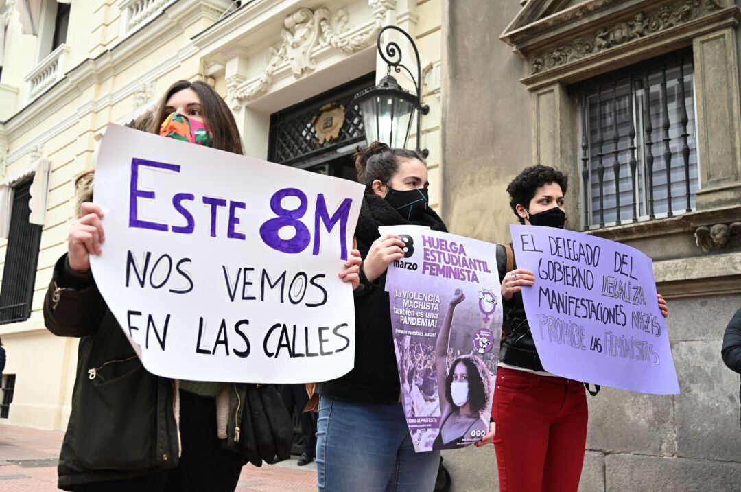 Rueda de prensa del Sindicato de Estudiantes Libres y Combativas, este jueves, para responder ante la decisión del delegado del gobierno de Madrid de prohibir las concentraciones feministas del 8M. 