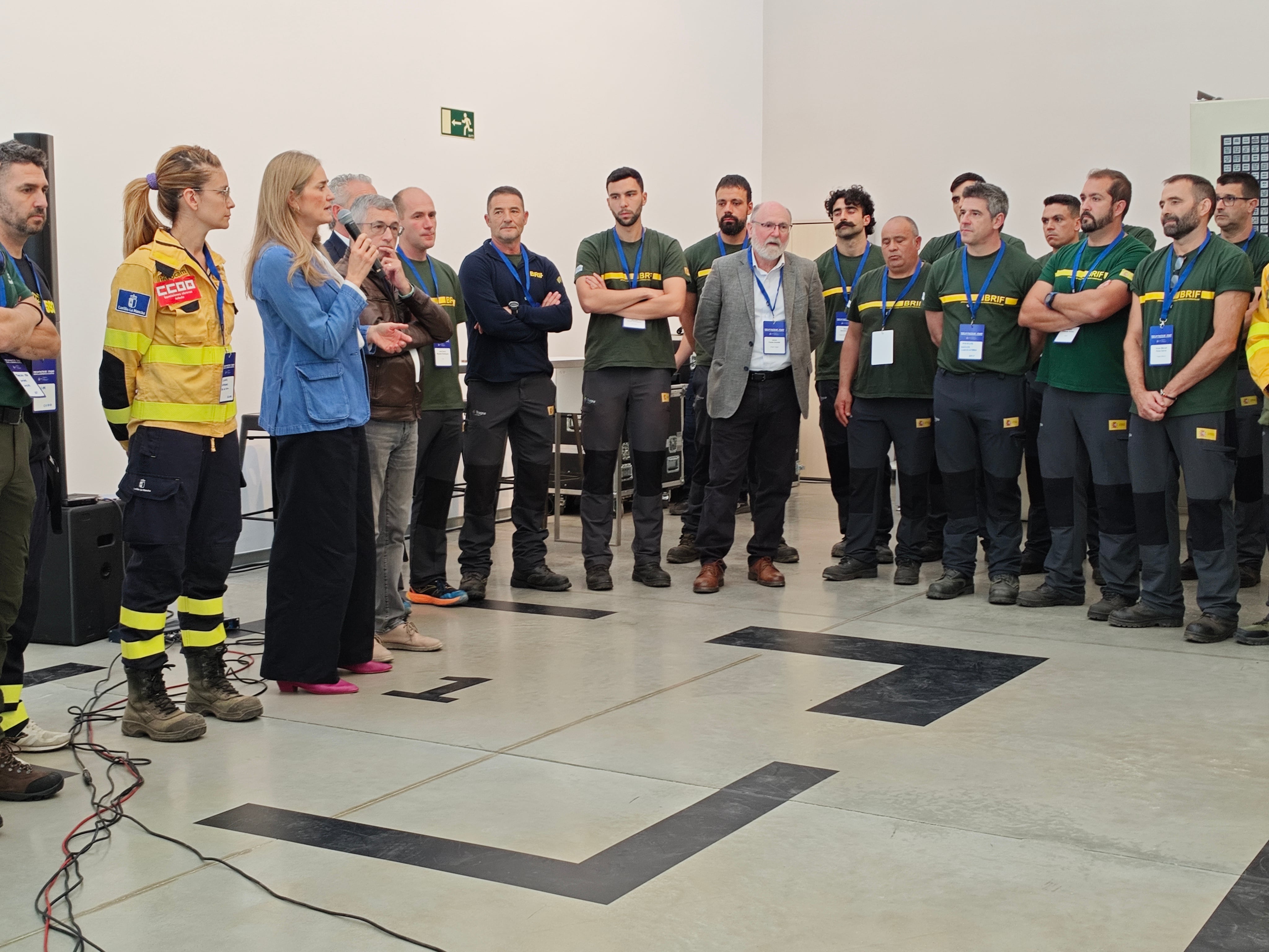 La ministra y los bomberos