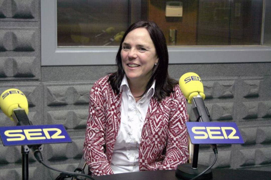 Victoria Besada, directora en funciones del Instituto Español de Oceanografía en Vigo, en el estudio de Radio Vigo. 