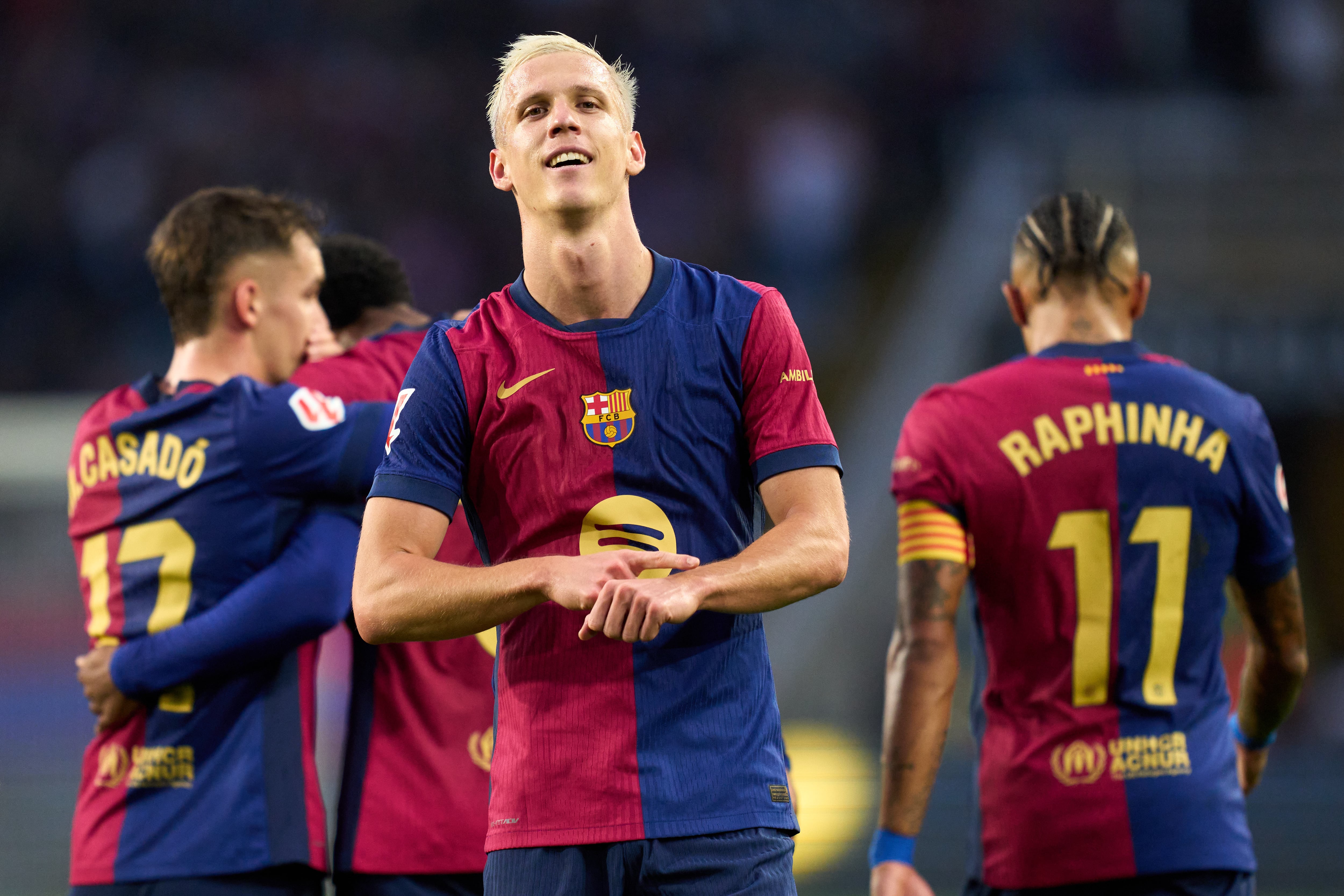 Dani Olmo celebra un gol con el FC Barcelona. (Alex Caparros/Getty Images)