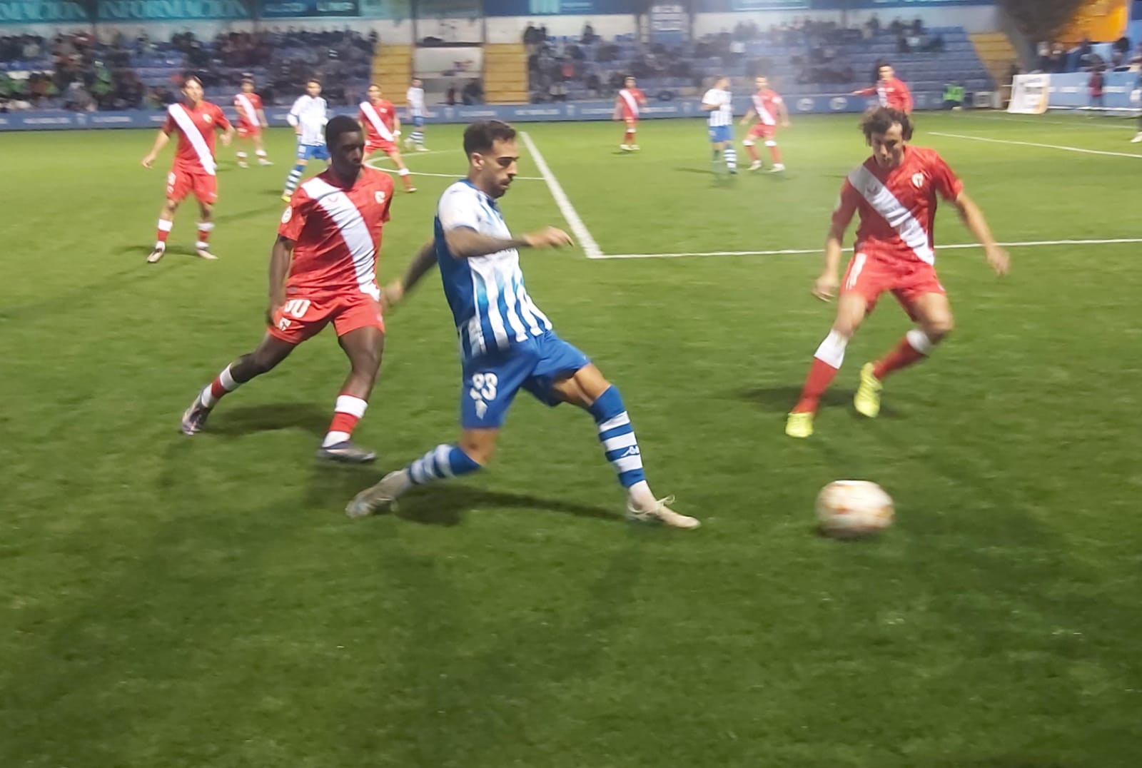 Instante del partido entre el Alcoyano y el Sevilla Atlético en El Collao Gestaser