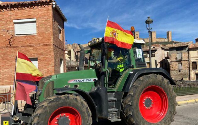 Ángel Luis en su tractor camino de la manifestación