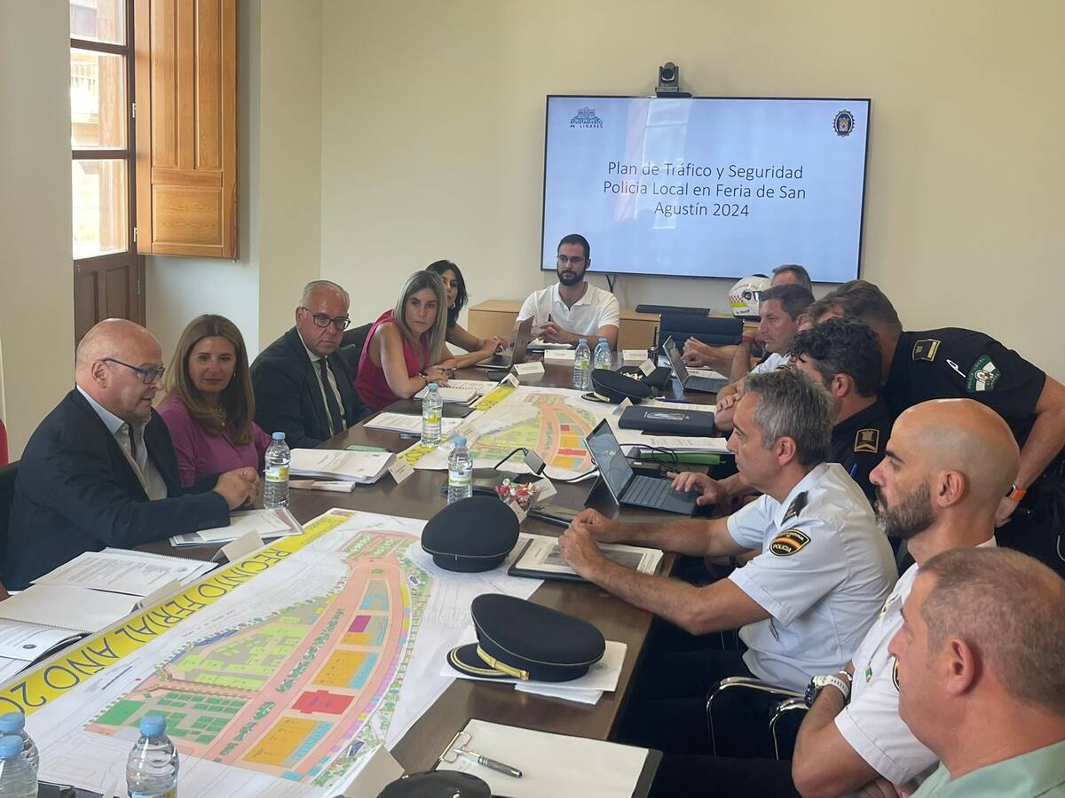 Coordinación a tres bandas para garantizar la seguridad en la Real Feria y Fiestas de San Agustín en Linares