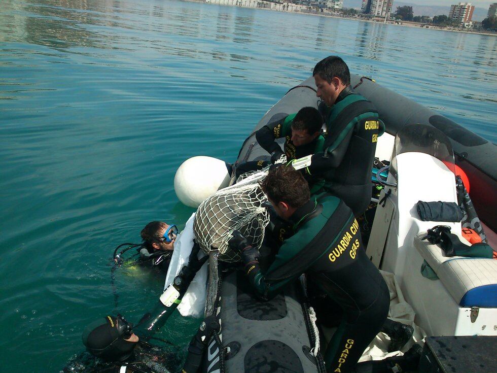 Archivo- Grupo Especial de Actividades Subacuáticas de la Guardia Civil (GEAS)