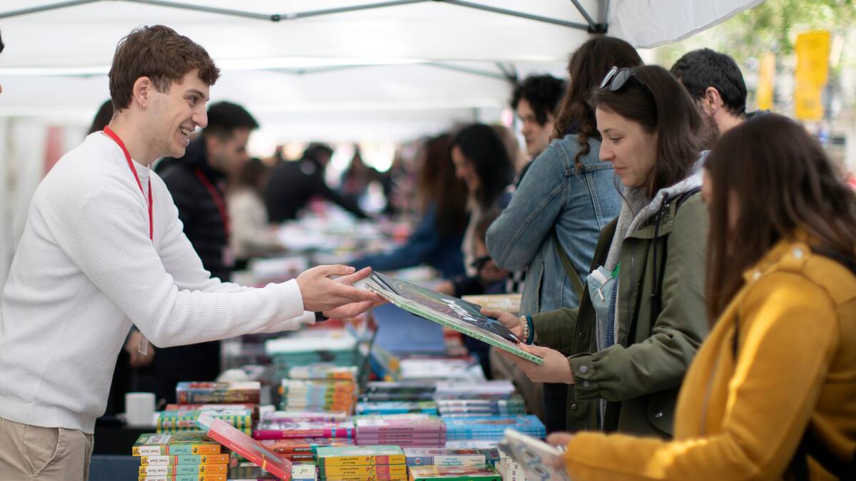 Punto y 25 | Reflexiones sobre la guillotina