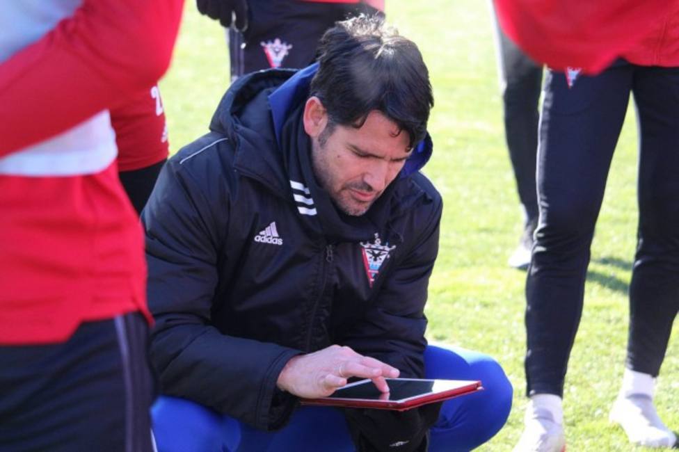 Lolo Escobar, exentrenador del CD Mirandés