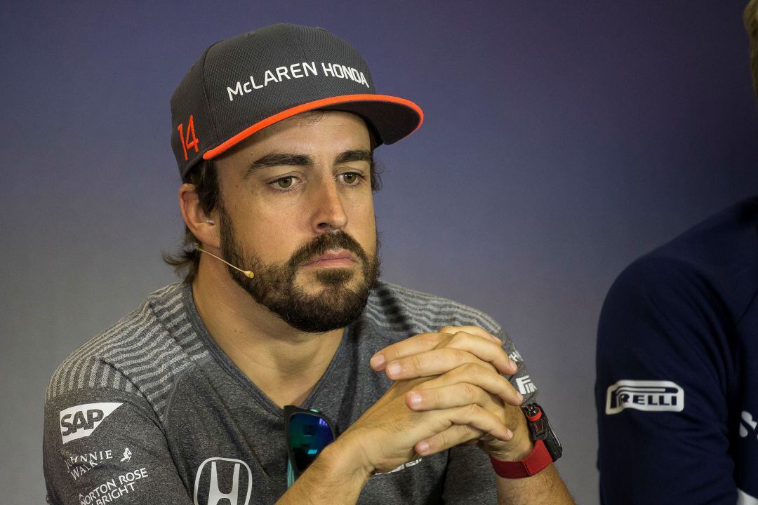 Fernando Alonso durante una rueda de prensa 