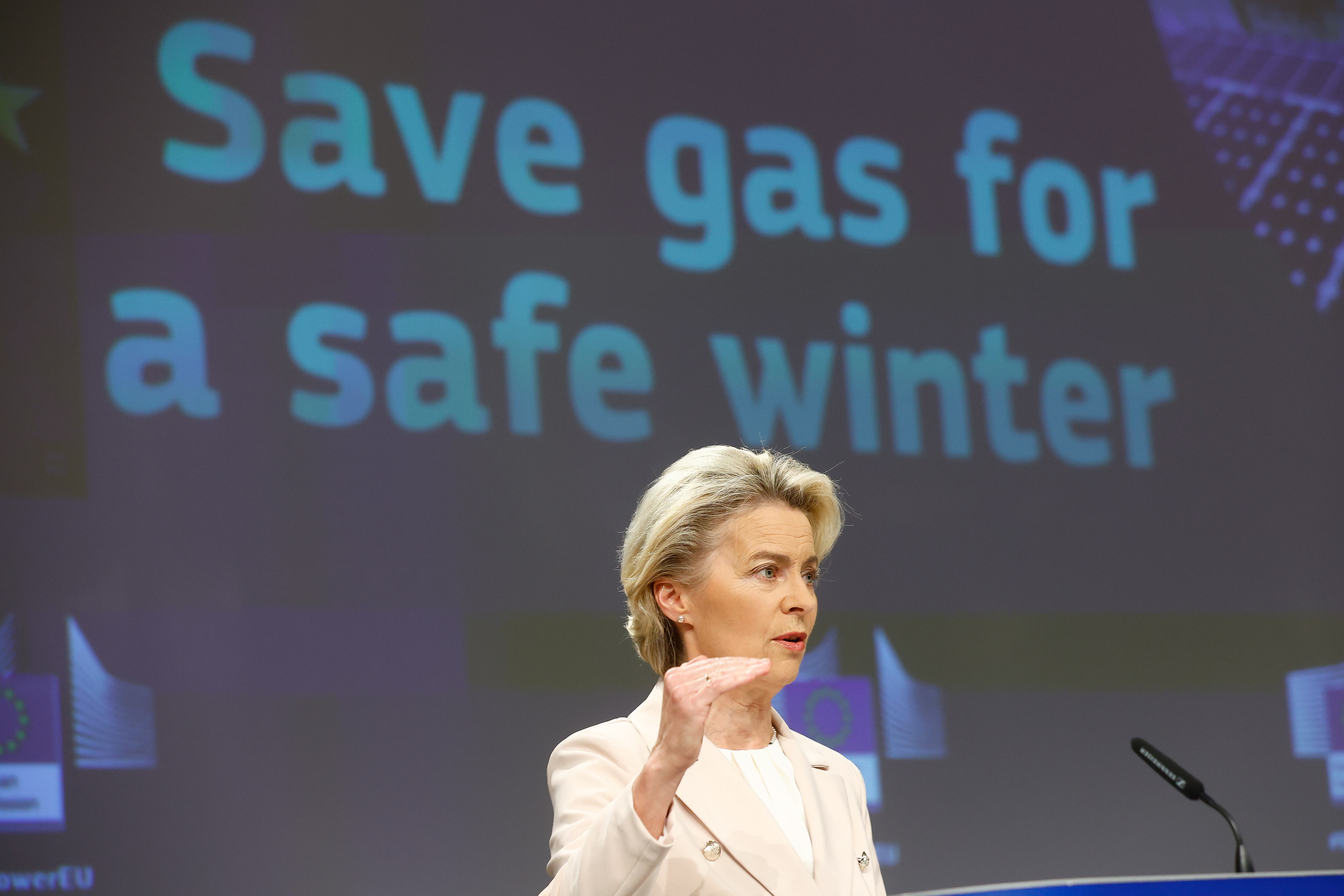 Brussels (Belgium), 20/07/2022.- European Commission President Ursula von der Leyen attends a press conference on the &#039;Save gas for safe winter&#039; pacakge at the European Commission in Brussels, Belgium, 20 July 2022. (Bélgica, Bruselas) EFE/EPA/STEPHANIE LECOCQ
