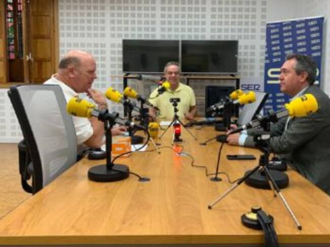 Javier Márquez, Salomón Hachuel y Juan Espadas