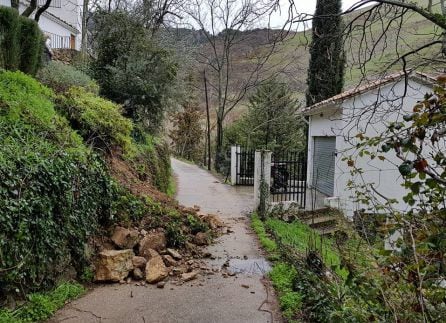 Desprendimento de rocas en el Camino del Solar