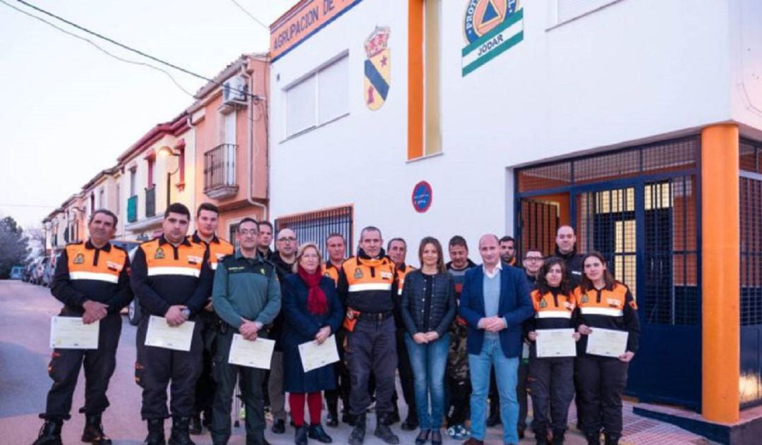 Grupo de voluntarios de Jódar, en la entrega de diplomas de una acción de formación