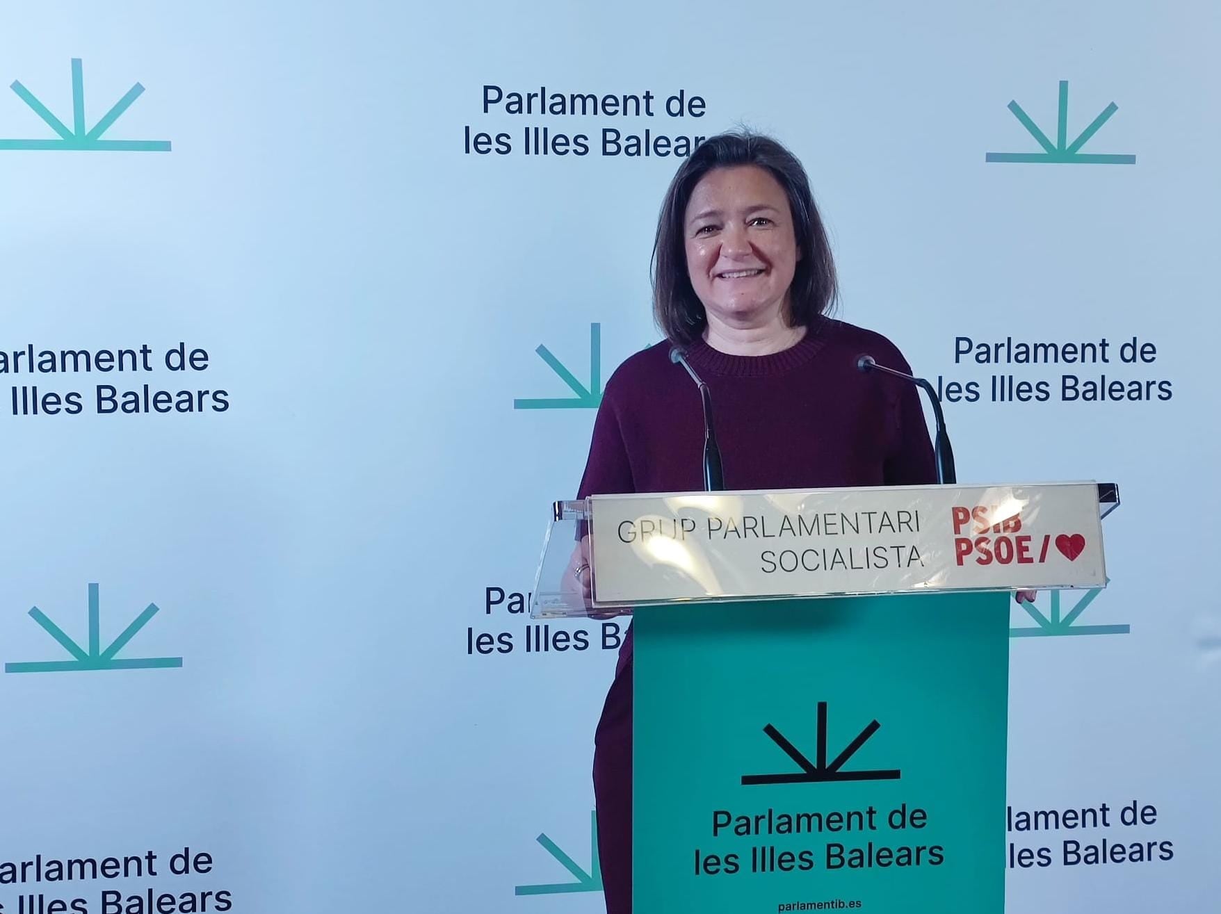 La diputada socialista Mercedes Garrido en rueda de prensa.- PSIB