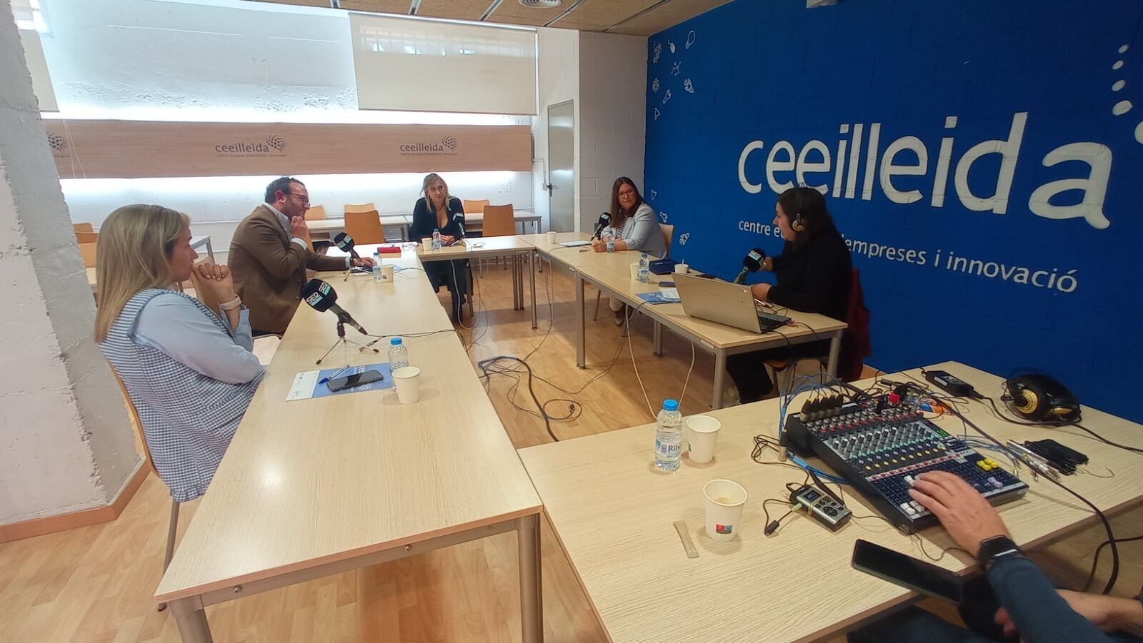 Laia Rogel, Marc Cerón, Sílvia Llobet i Júlia Arnó han parlat per Ràdio Lleida sobre emprenedoria i dificultats de trobar mà d'obra qualificada en molts sectors.
