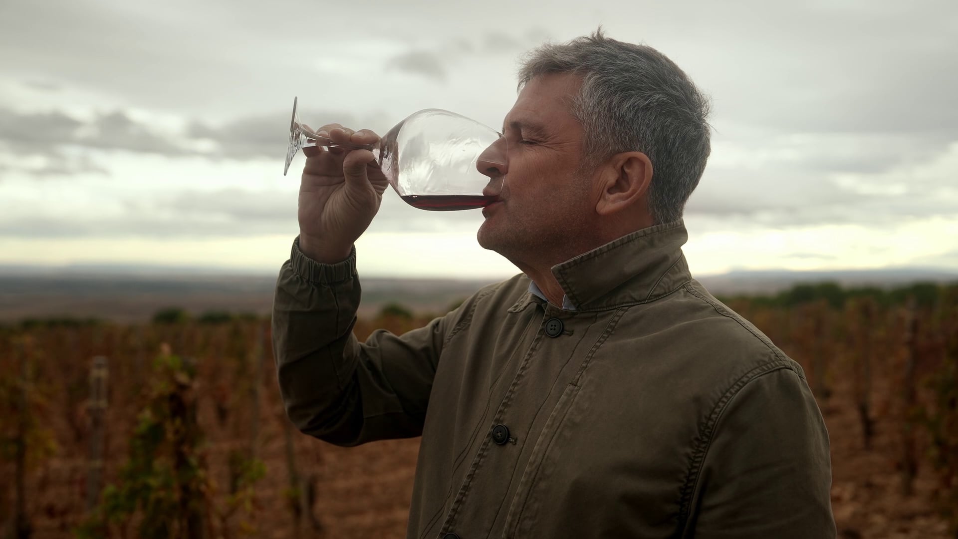 &#039;Rioja, la tierra de los mil vinos&#039; es el titulo del documental, dirigido por José Luis López-Linares, para profundizar en la historia y la cultura del vino de Rioja | Morena Films.