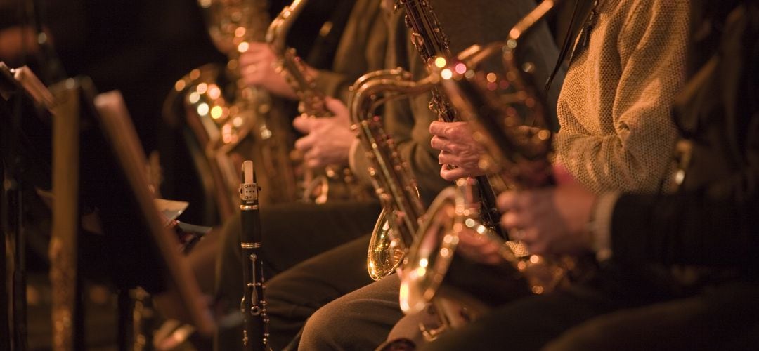 La big band actúa en la escuela de música de Pinto para inaugurar la semana de la música