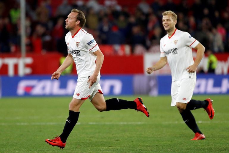 Krohn-Dehli celebra su gol