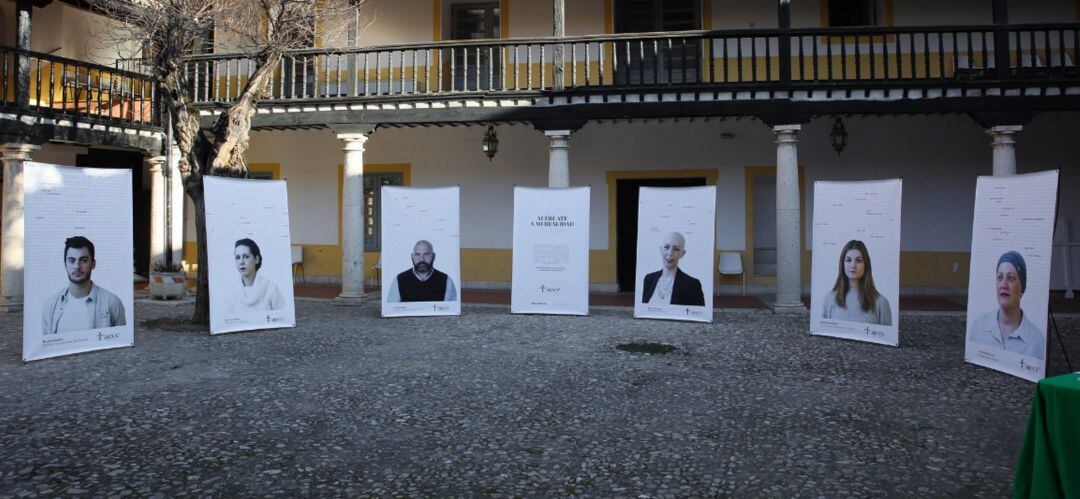 La muestra pretenden concienciar sobre la enfermedad de cáncer