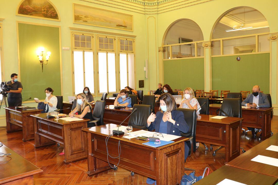 Imagen de la comisión celebrada este viernes en el Parlament para la comparecencia de Jaime Far