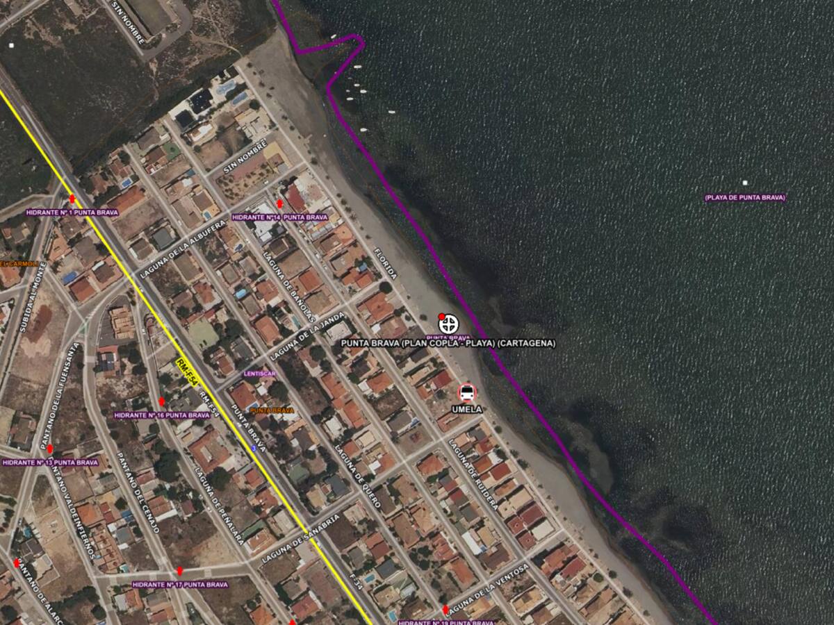 Fallece un hombre en la playa de Punta Brava en Cartagena