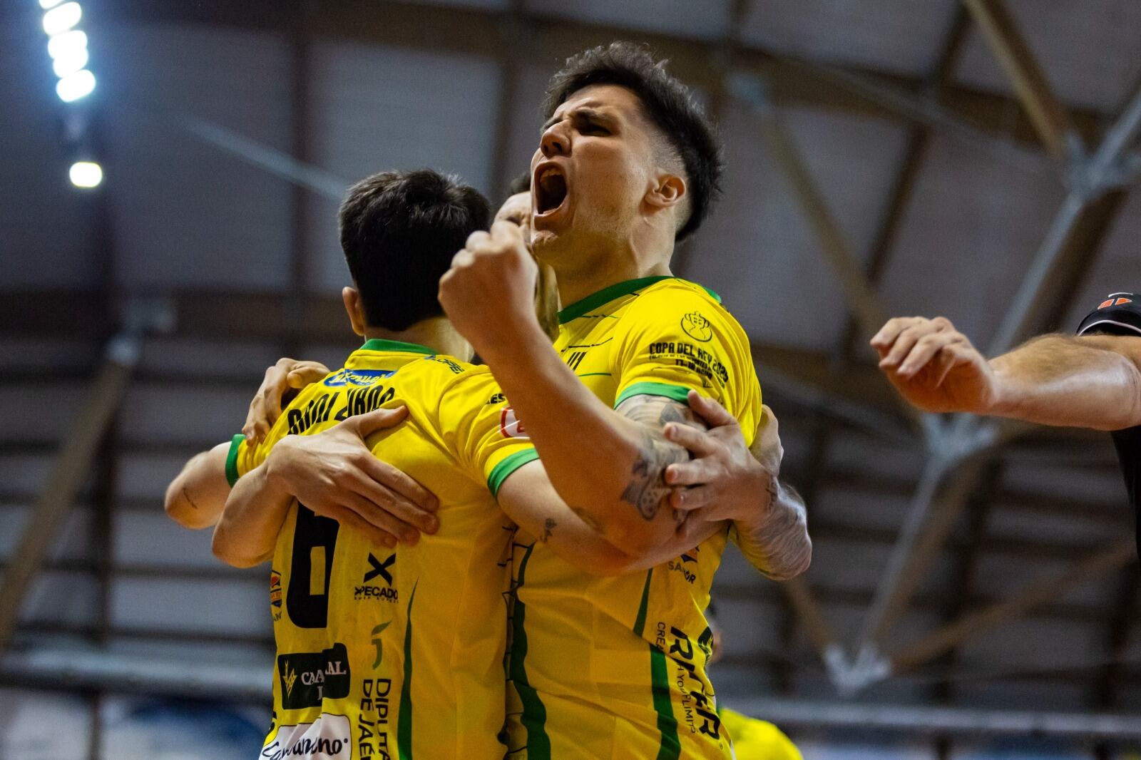 Los jugadores del Jaén Paraíso Interior FS celebran un gol en la semifinal de la Copa del Rey.