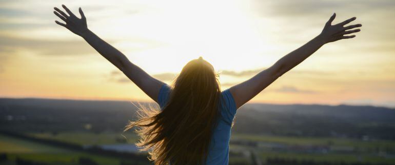 La felicidad, ¿estado de ánimo, emoción o sentimiento?