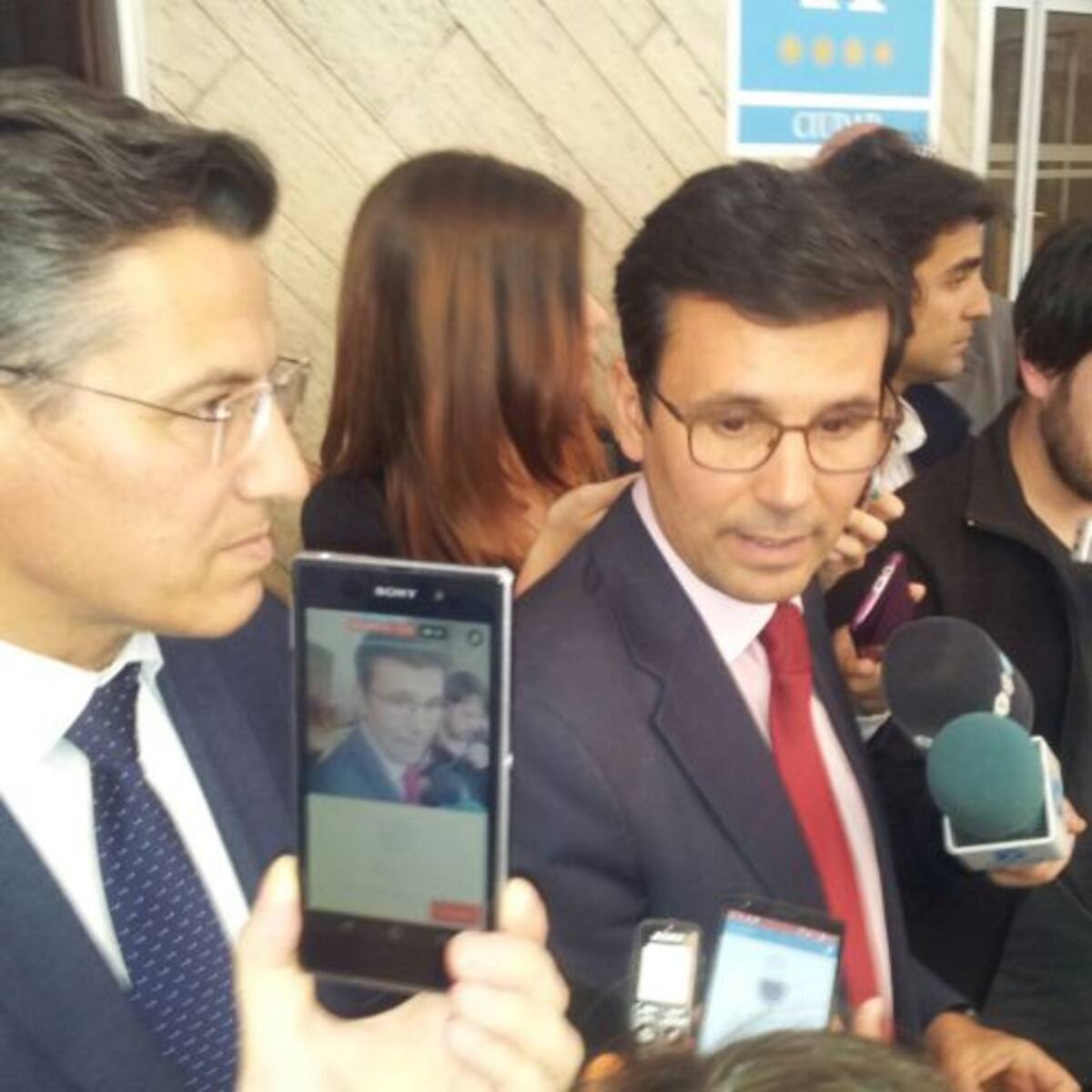 Así se gestó una moción de censura en pocas horas