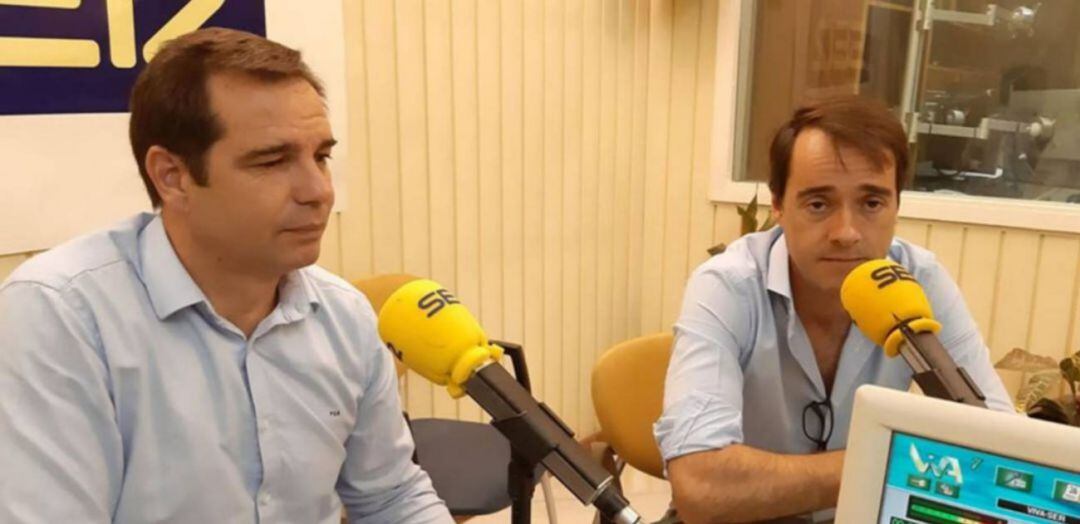 Pedro Gallardo y Luis Ramírez, presidentey secretario de Asaja Cádiz, en Radio Jerez