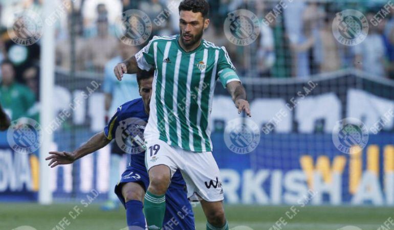 Molina es la apuesta para la delantera azulona después de su temporada en el Betis
