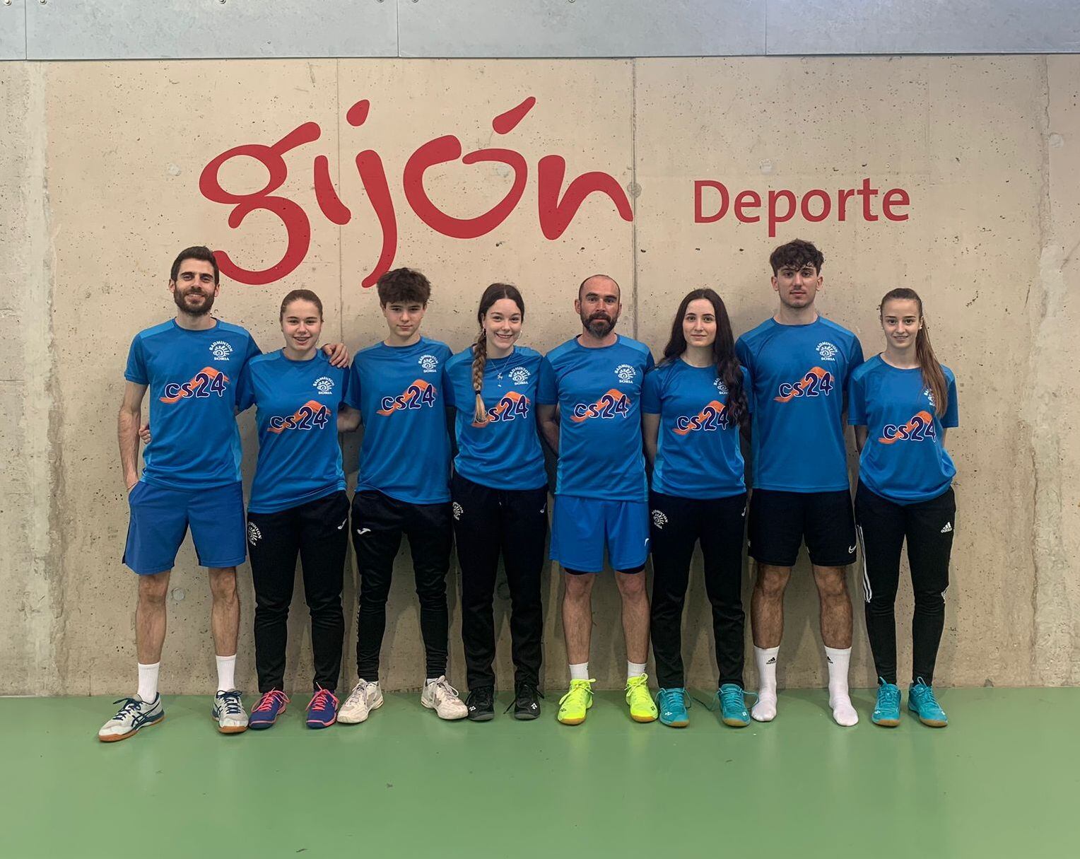 Los jugadores del Club Bádminton Soria-CS24 en Gijón.