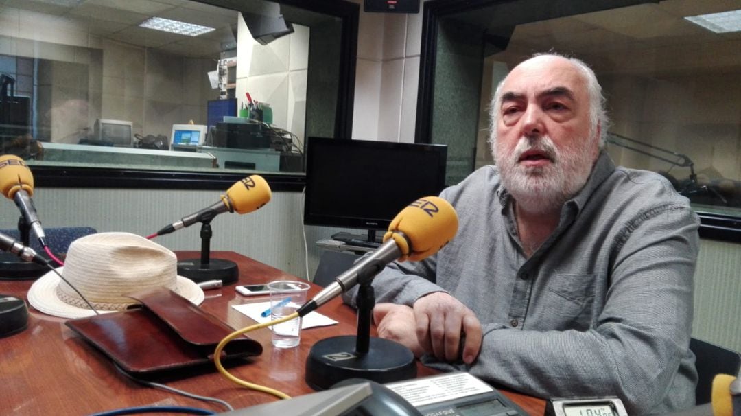 Fernando Martos en los estudios de Radio Zamora