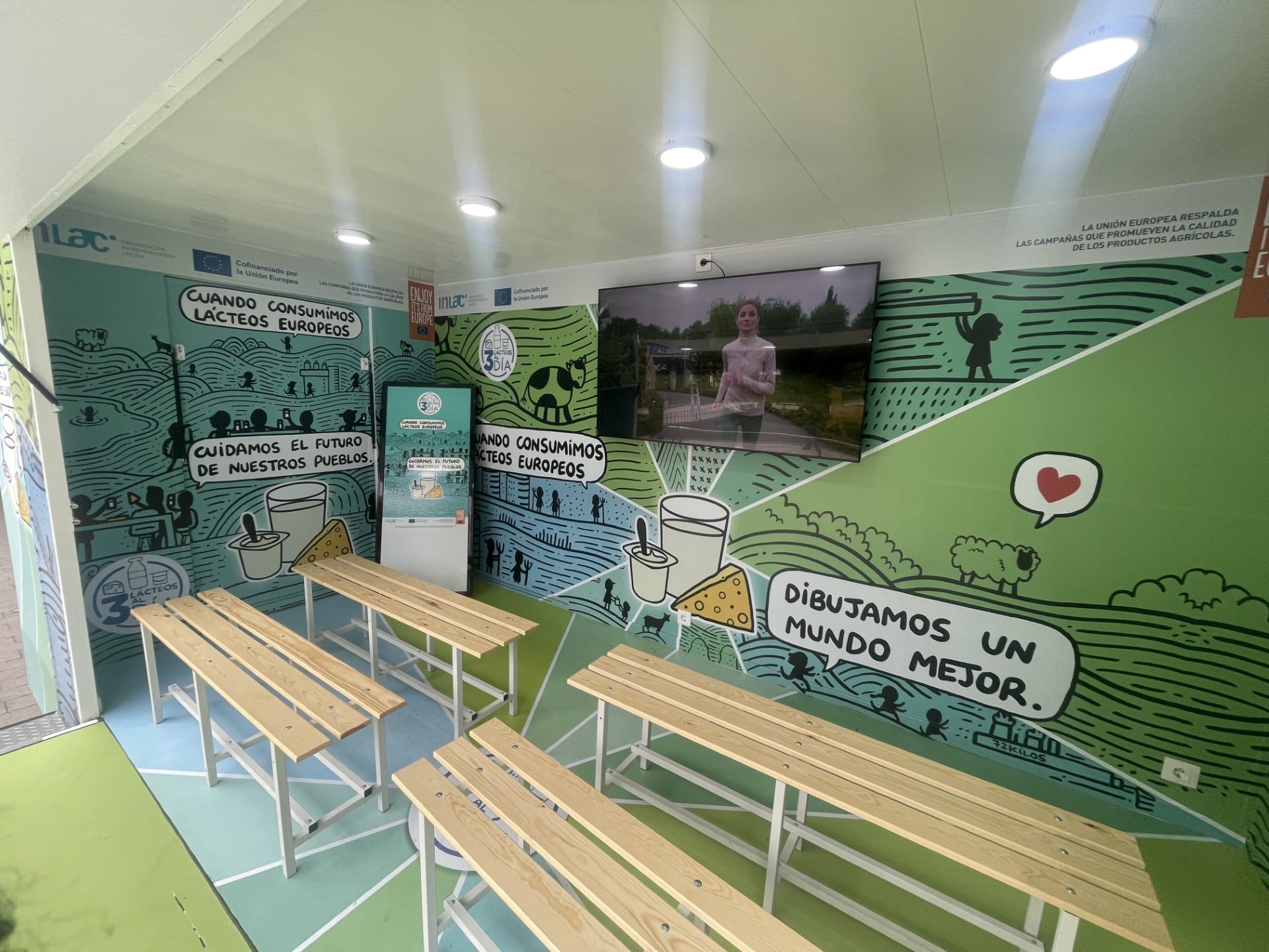 El roadshow de los lácteos hace parada en Albacete dentro de la campaña &#039;Cuenta con los lácteos europeos&#039; .