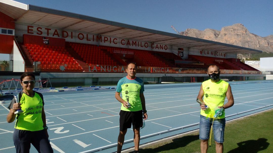 Los tres atletas del Camisetas Económicas Elda en La Nucía